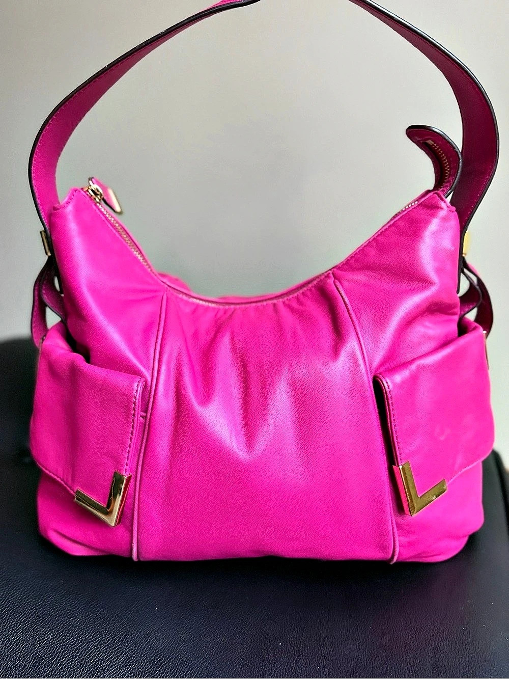 Michael Kors Beverly Large Hobo Bag Pink Soft Leather Shoulder Bag Side Pockets